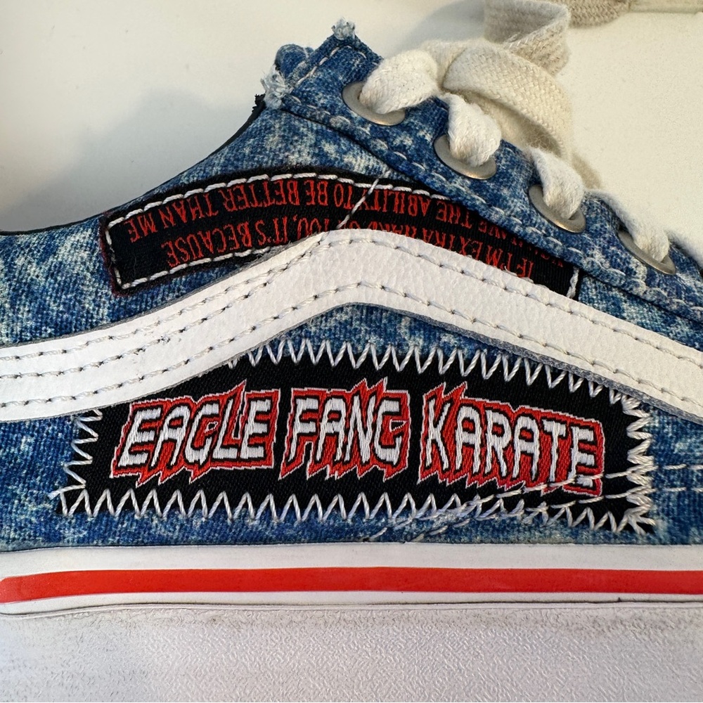 VANS X Cobra Kai Eagle Fang Karate Old Skool Sneakers Mens 4 Women’s 5.5 - Picture 7 of 14